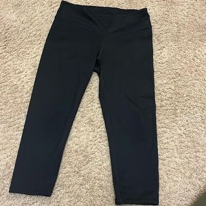 Cropped Fabletics Leggings